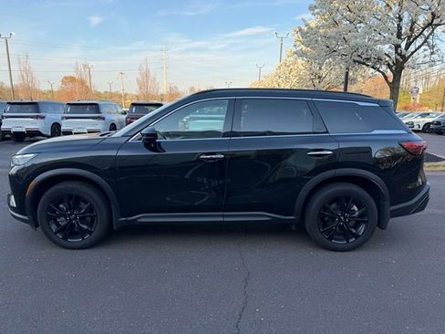 Certified 2025 INFINITI QX60 Luxe w/ Black Edition image 4