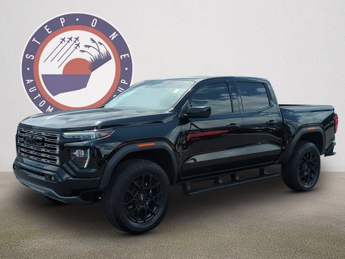 Used 2025 GMC Canyon Denali w/ LPO, Denali Black Edition AWD/4WD image 2