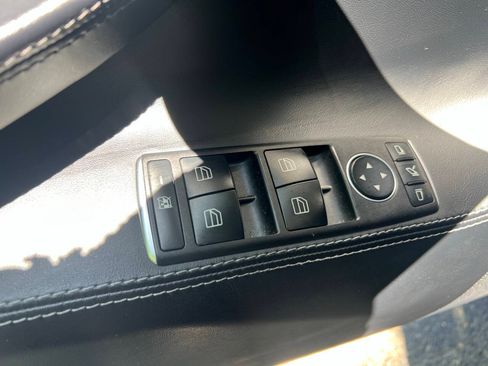 Used 2019 Tesla Model S Performance AWD/4WD image 20
