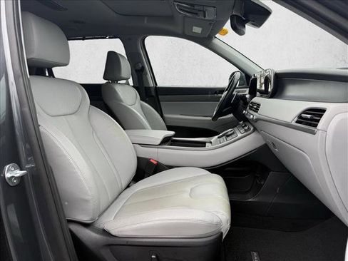 Used 2021 Hyundai Palisade SEL w/ Winter Package image 21
