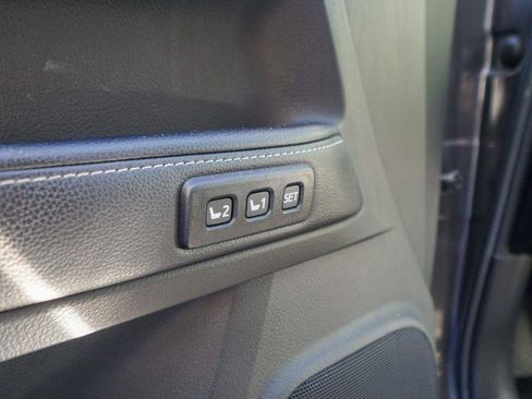 Used 2018 Toyota 4Runner Limited AWD/4WD image 16