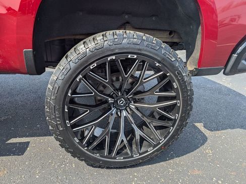 Used 2021 Chevrolet Silverado 1500 Custom Trail Boss w/ LPO, Dark Essentials Package image 25