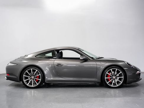 Used 2013 Porsche 911 Carrera 4S AWD/4WD image 2
