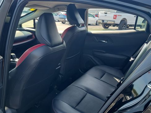 Used 2023 Toyota Prius Prime FWD image 13