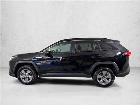 Used 2025 Toyota RAV4 XLE FWD image 6