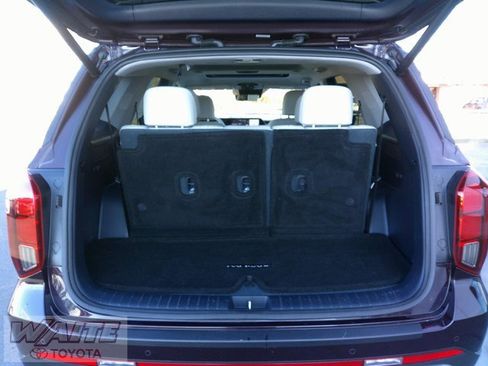 Used 2024 Hyundai Palisade Limited image 25
