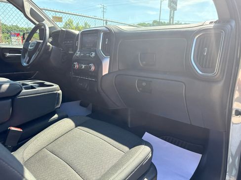 Used 2019 GMC Sierra 1500 SLE w/ SLE Value Package AWD/4WD image 28