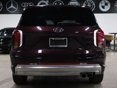 Used 2024 Hyundai Palisade Calligraphy image 4