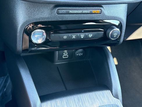 Certified 2025 Ford Escape ST-Line w/ Equipment Group 301A image 22