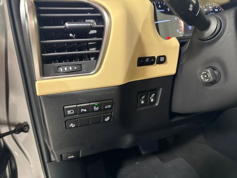 Used 2015 Lexus NX 200t FWD image 18