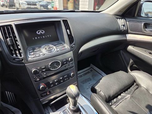 Used 2013 INFINITI G37 x Sedan w/ Premium Pkg image 17