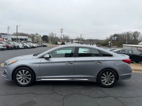 Used 2017 Hyundai Sonata Sport w/ Value Edition Package 02 image 4