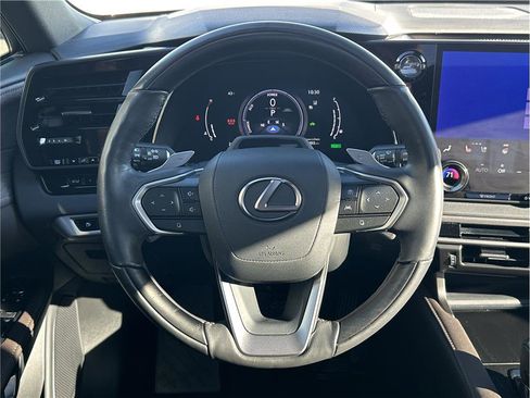 Used 2023 Lexus RX 350h image 17