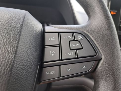 New 2026 Toyota Sienna LE FWD image 13