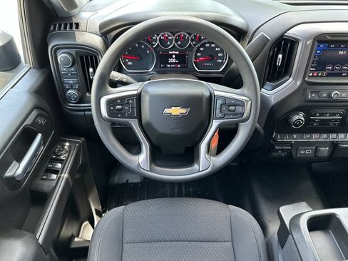 Used 2021 Chevrolet Silverado 2500 Custom w/ Custom Value Package AWD/4WD image 13