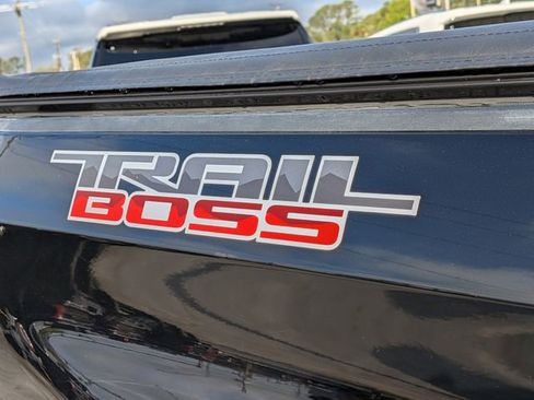 Used 2020 Chevrolet Silverado 1500 LT Trail Boss image 13