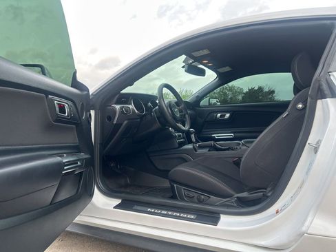 Used 2020 Ford Mustang GT w/ Equipment Group 301A image 10