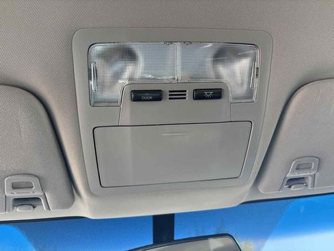 Used 2015 Toyota Avalon XLE image 25