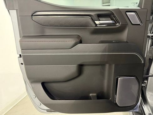 Used 2023 GMC Sierra 1500 AT4X image 29