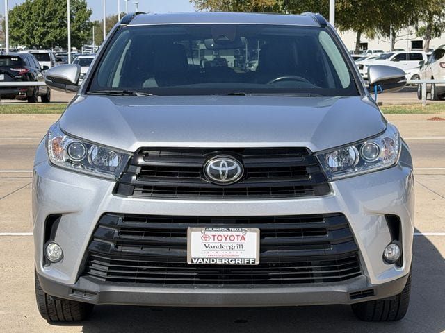 Used 2017 Toyota Highlander SE AWD/4WD image 8