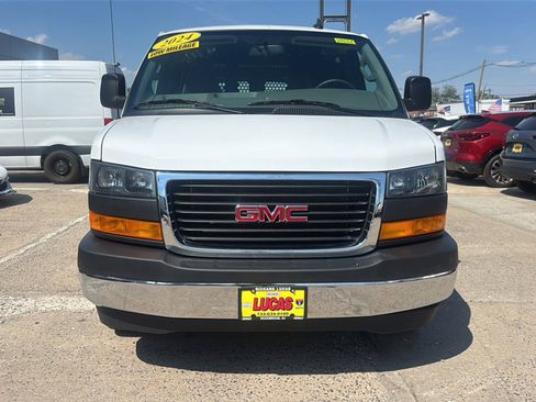 Used 2024 GMC Savana 2500 w/ Driver Convenience Package RWD image 3