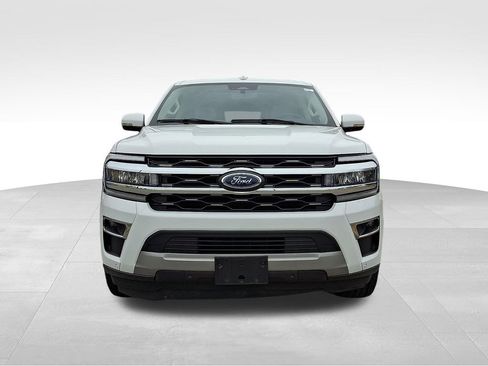 Used 2024 Ford Expedition Max Limited AWD/4WD image 2
