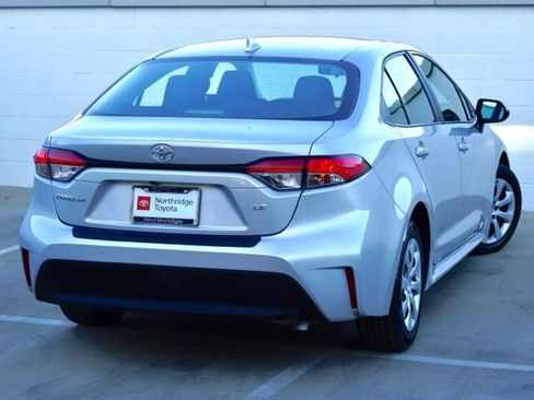 Used 2025 Toyota Corolla LE image 7