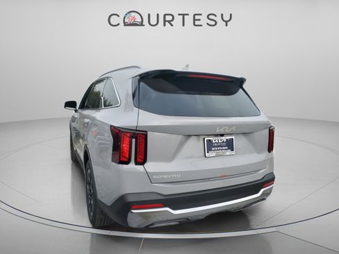 New 2026 Kia Sorento S image 3