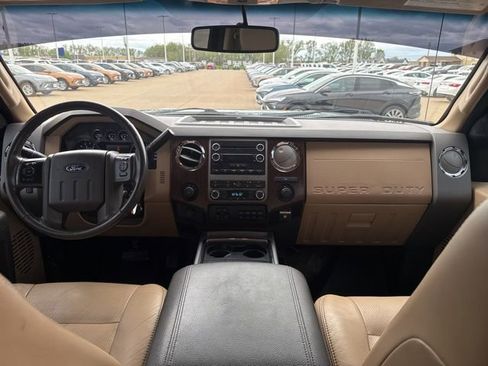 Used 2011 Ford F250 Lariat w/ Lariat Interior Pkg image 49