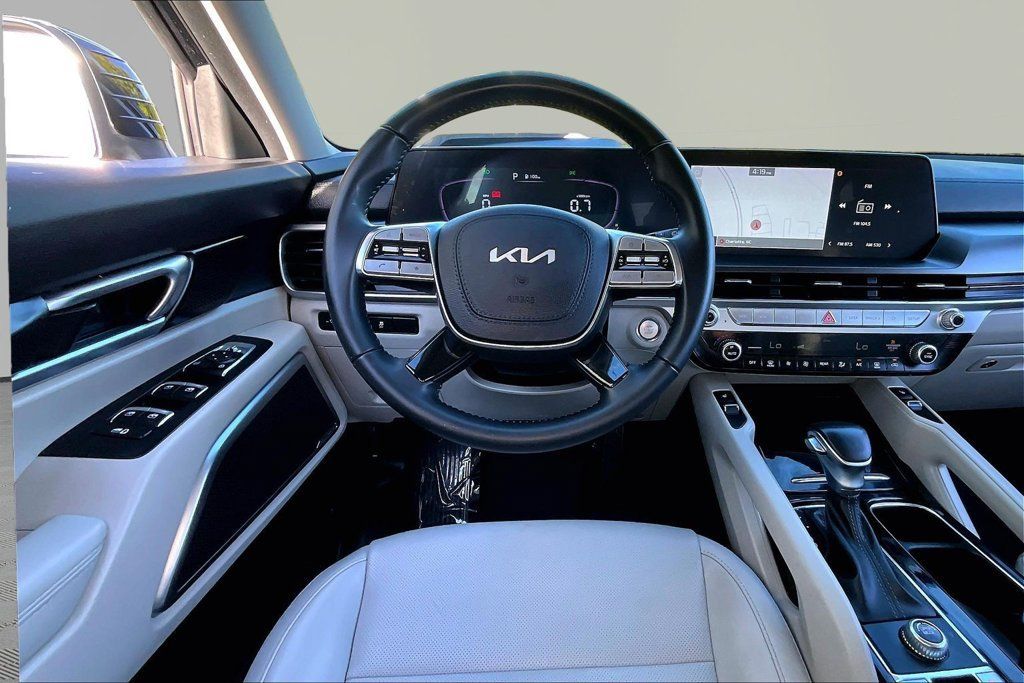 Used 2024 Kia Telluride S FWD image 10