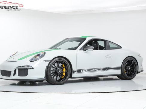 Used 2016 Porsche 911 R image 1