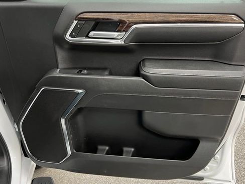 Used 2024 GMC Sierra 1500 Elevation image 52