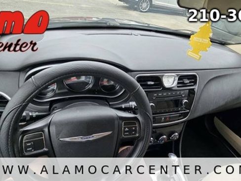 Used 2012 Chrysler 200 LX FWD image 38