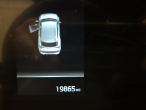 Certified 2025 Kia Sportage EX image 12