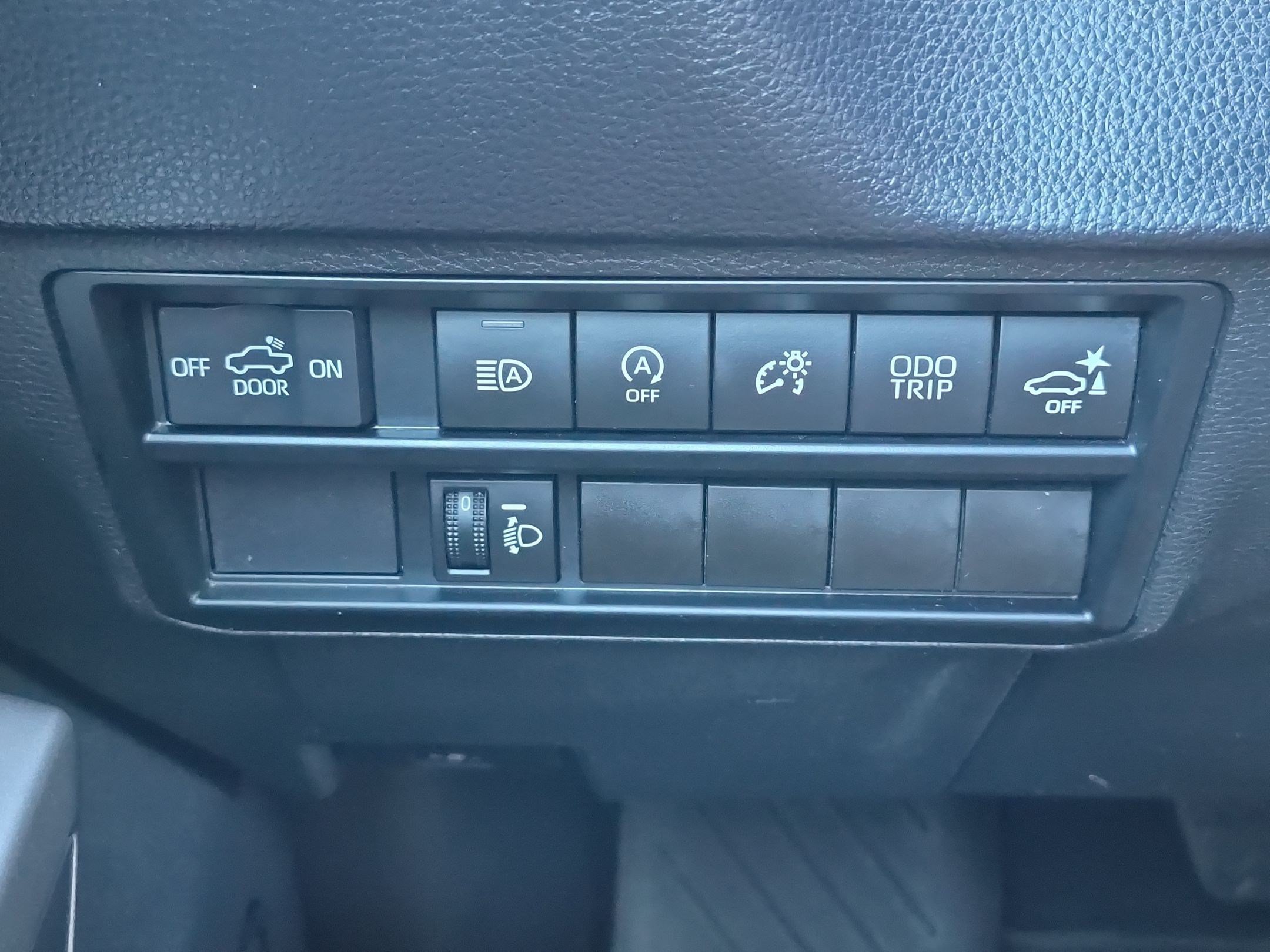 Used 2023 Toyota Tundra SR5 w/ SR5 Convenience Package AWD/4WD image 26
