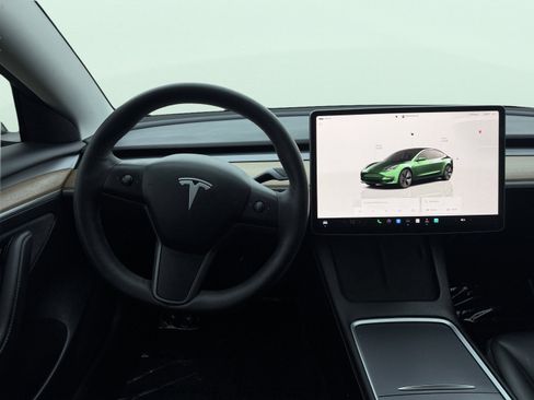 Used 2023 Tesla Model 3 Standard Range image 34