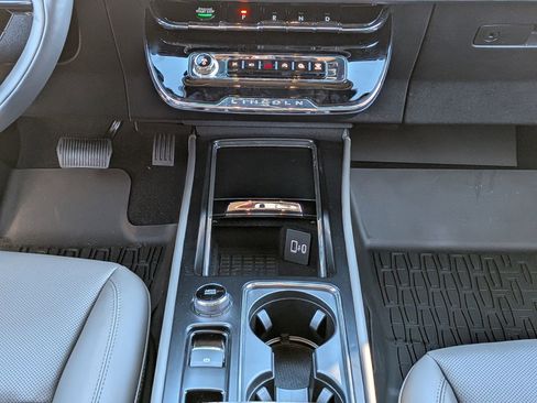 New 2026 Lincoln Corsair Reserve image 21