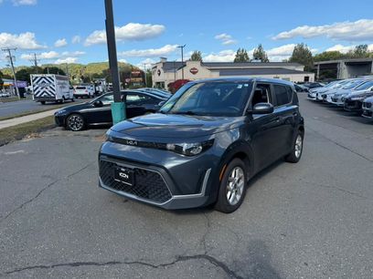 Used 2025 Kia Soul LX w/ LX Technology Package