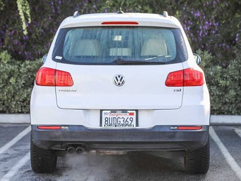 Used 2017 Volkswagen Tiguan S image 5
