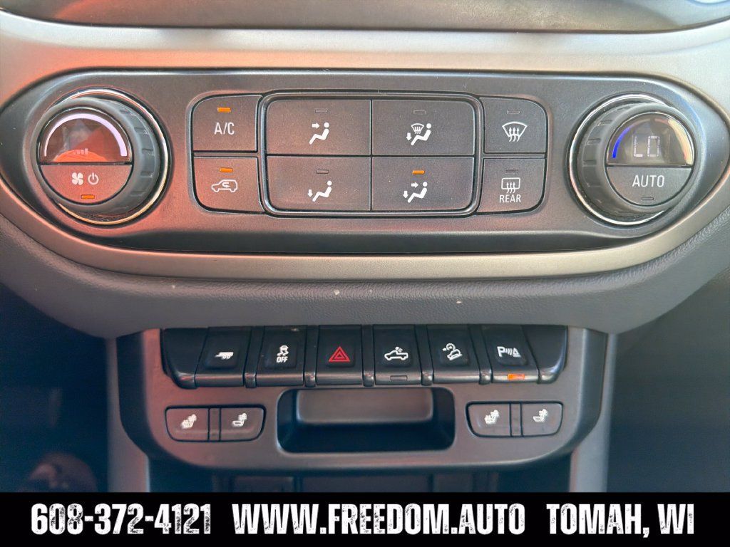 Used 2021 Chevrolet Colorado Z71 w/ Z71 Midnight Edition AWD/4WD image 17