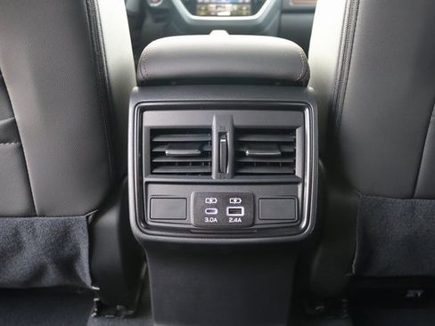 Used 2025 Subaru Forester Sport image 22