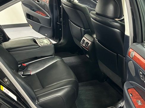 Used 2008 Lexus LS 600h L image 10