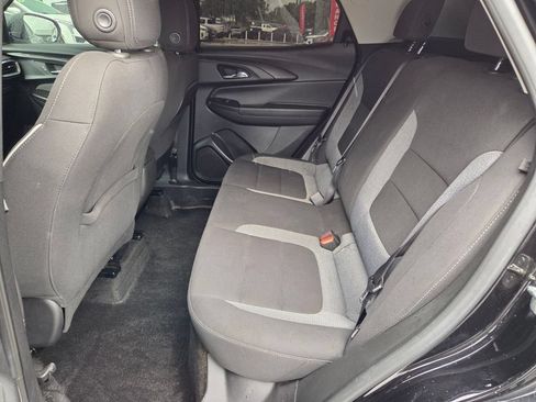 Used 2023 Chevrolet TrailBlazer LT FWD image 6