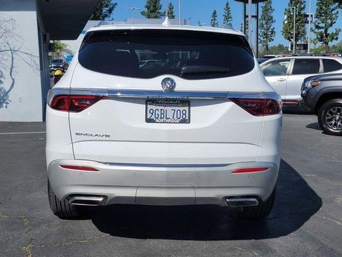 Certified 2023 Buick Enclave Essence image 9