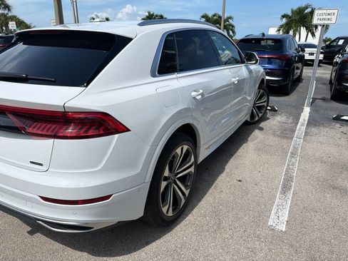 Used 2021 Audi Q8 Prestige w/ Prestige Package AWD/4WD image 7
