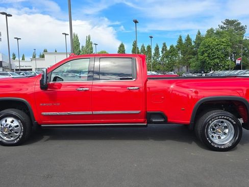 Used 2024 Chevrolet Silverado 3500 LTZ w/ LTZ Convenience Package AWD/4WD image 6