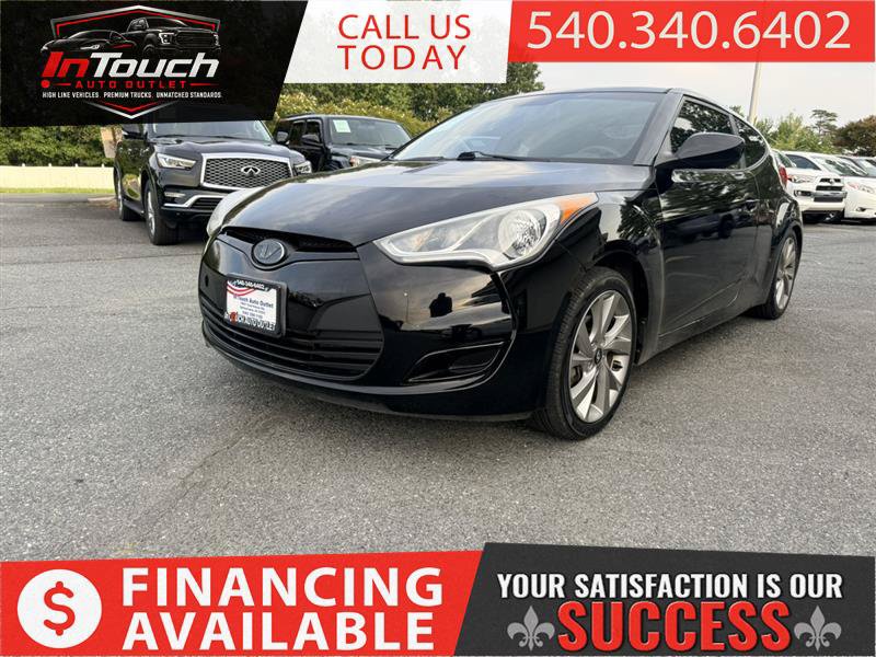 Used 2016 Hyundai Veloster FWD image 1
