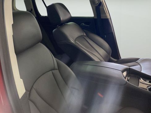 Used 2019 Buick Envision Essence AWD/4WD image 27