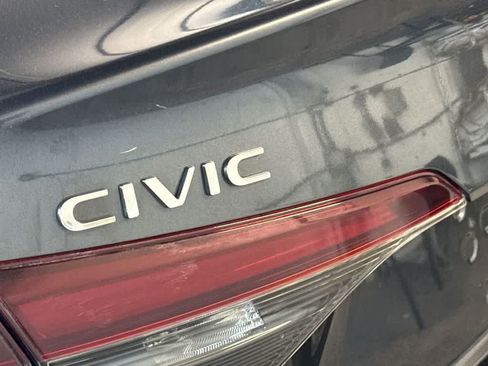 Used 2025 Honda Civic Sport image 10