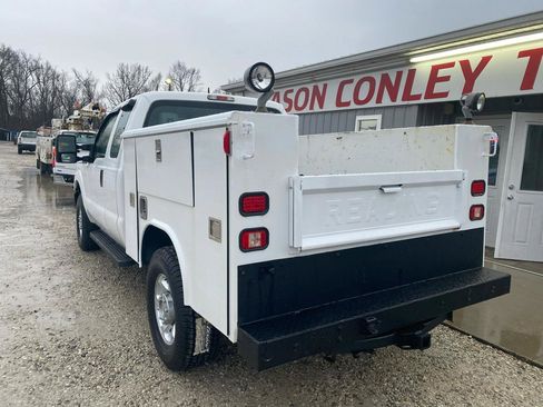 Used 2016 Ford F250 XL w/ Power Equipment Group image 4